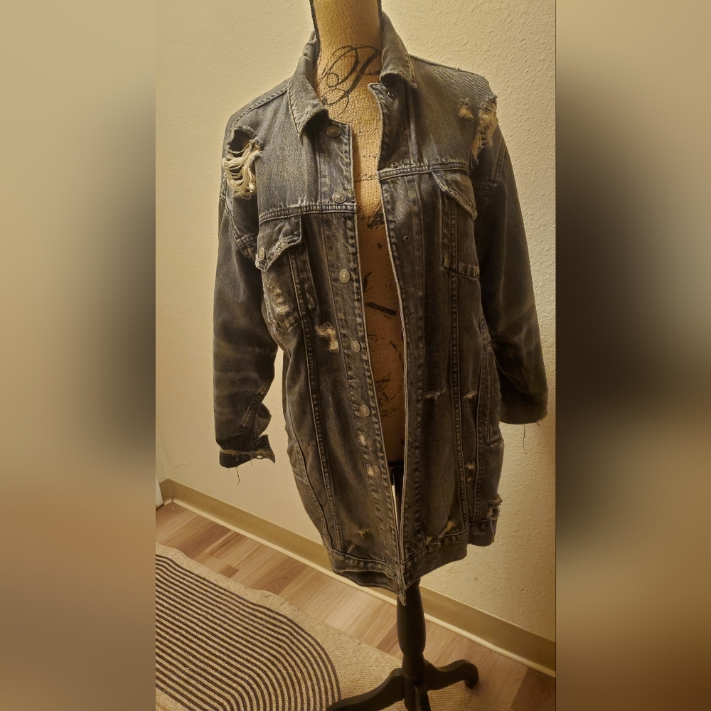 American eagle outfitters black warn oversized small jean jacket